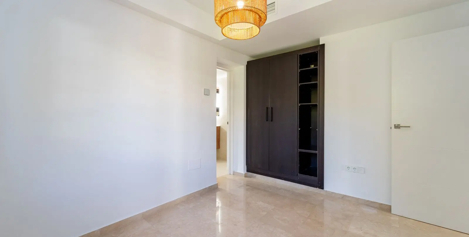 Venta de villa independiente en El Rosario 50