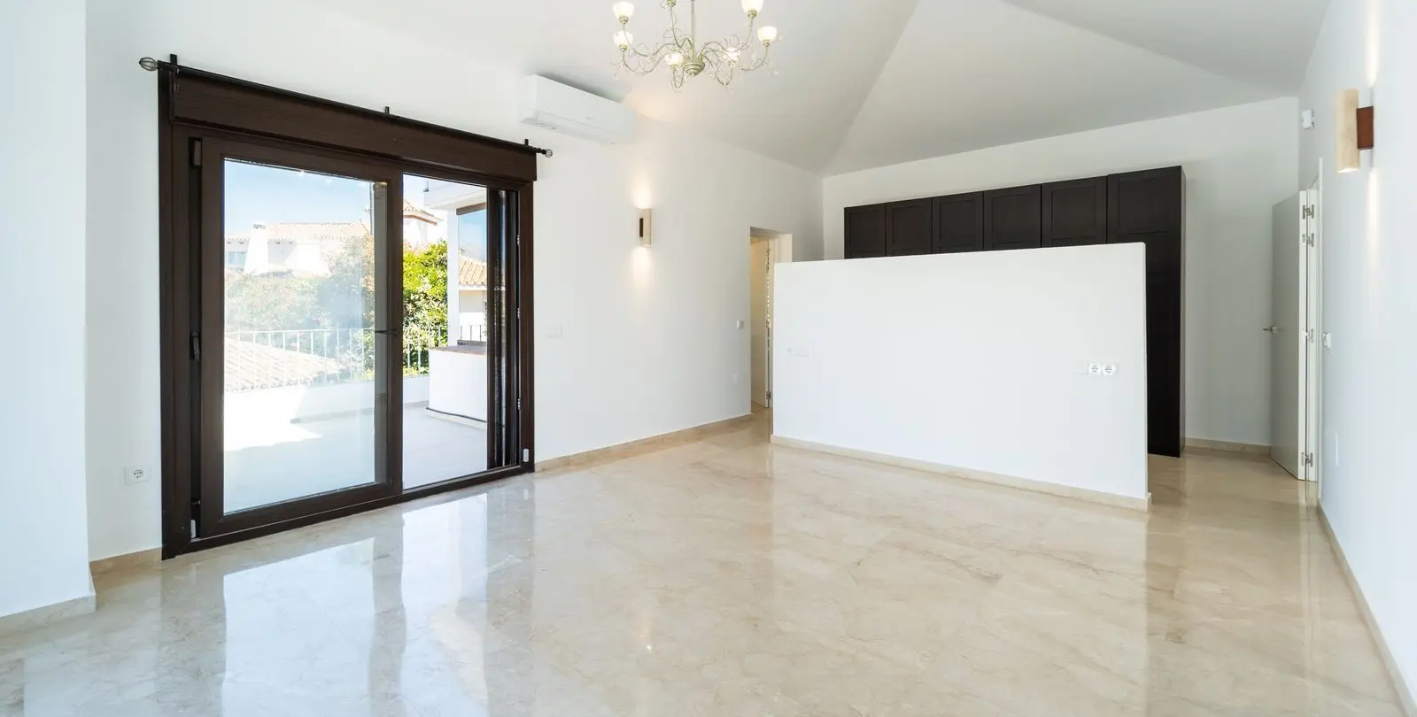 Venta de villa independiente en El Rosario 67