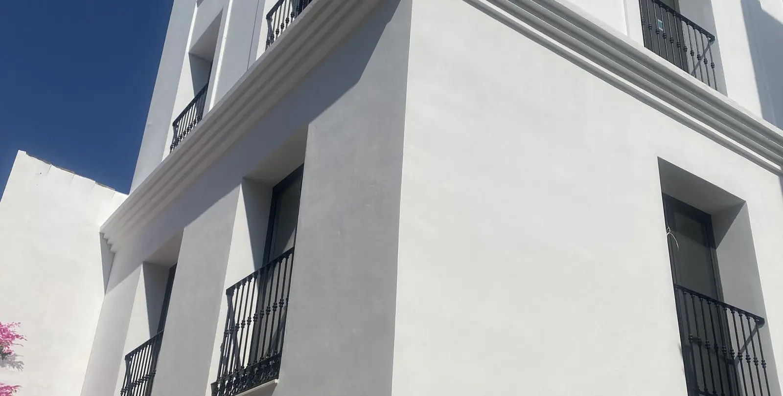 Продажа объекта в Estepona 1