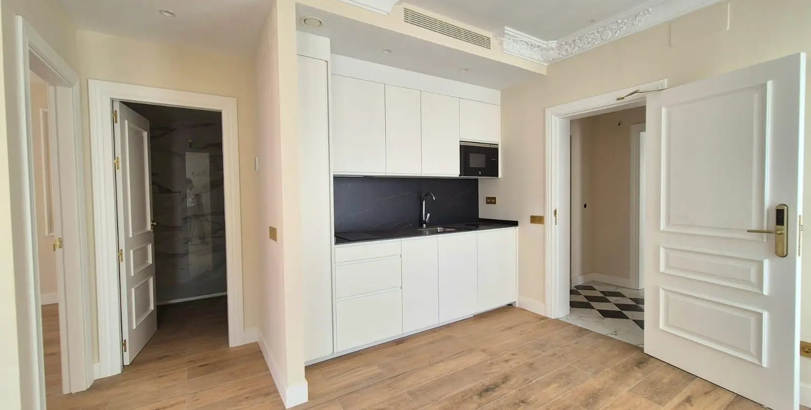 Продажа объекта в Estepona 15