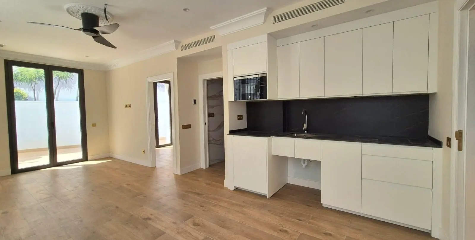 Продажа объекта в Estepona 48