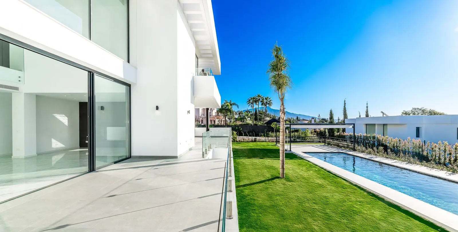 Sale of detached villa in Benahavís 49