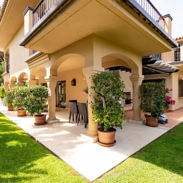 Venta de villa independiente en Los Monteros
