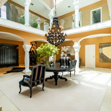 Venta de villa independiente en Los Monteros