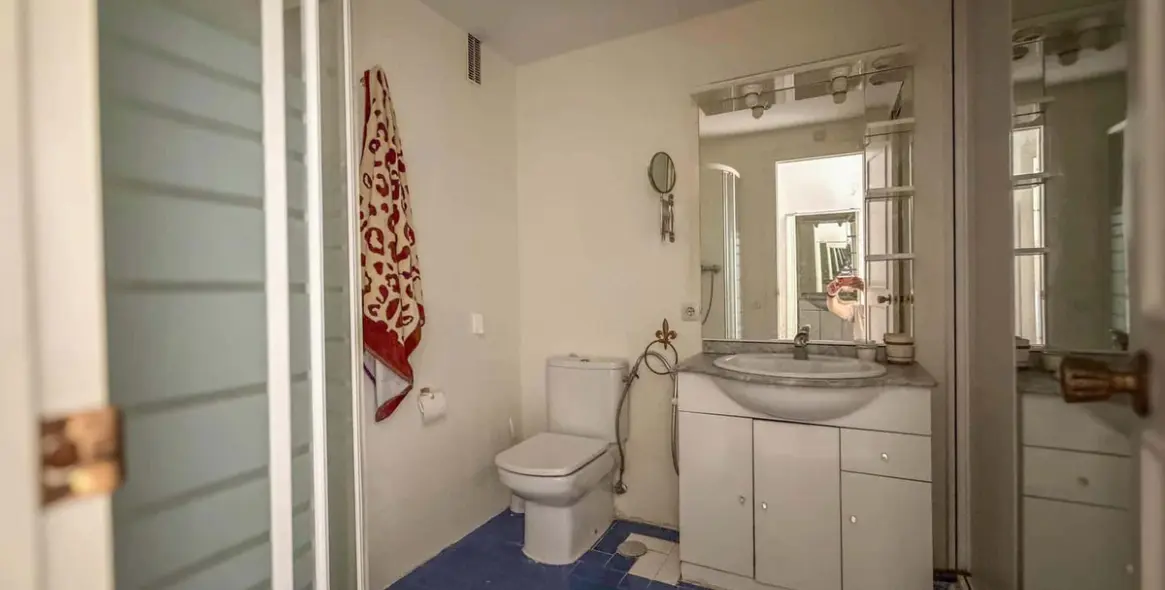 Venta de apartamento en planta media en Marbella 7