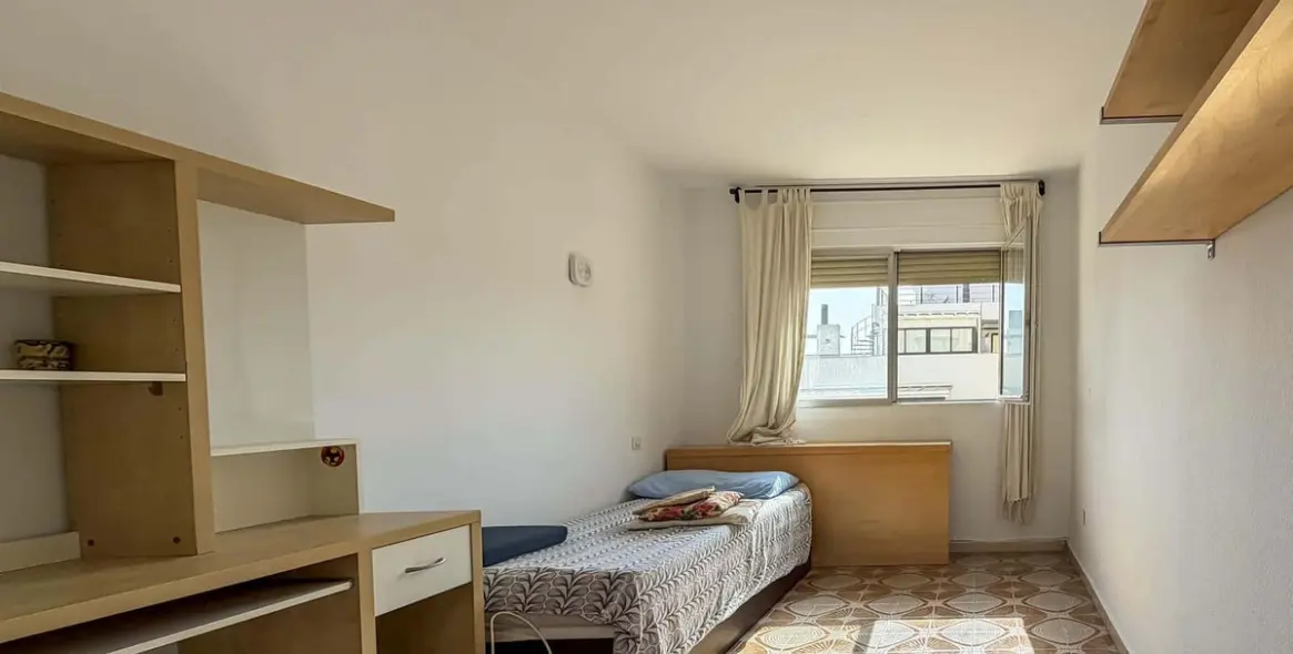Venta de apartamento en planta media en Marbella 8