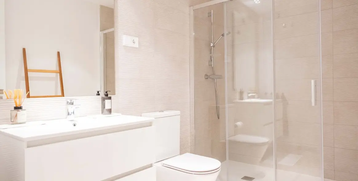 Venta de apartamento en planta baja en Estepona 5