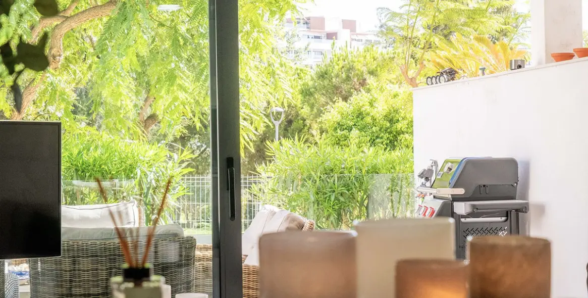 Venta de apartamento en planta baja en Estepona 18