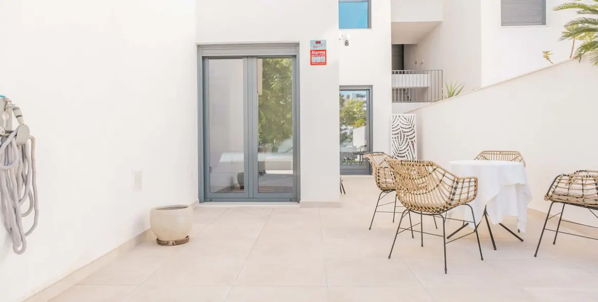 Venta de apartamento en planta baja en Estepona 36