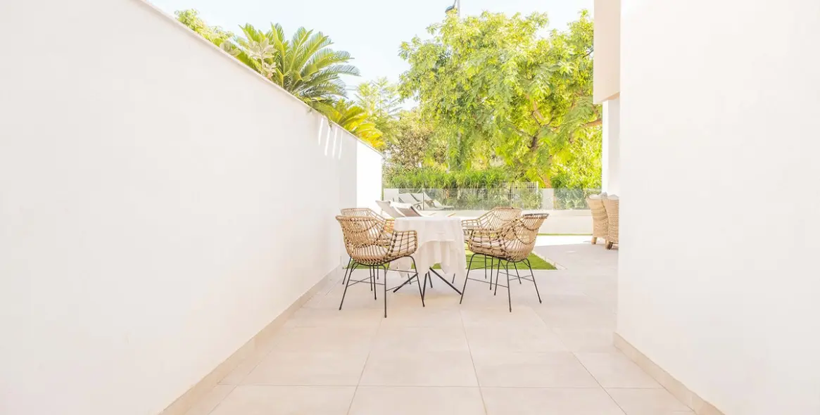 Venta de apartamento en planta baja en Estepona 38