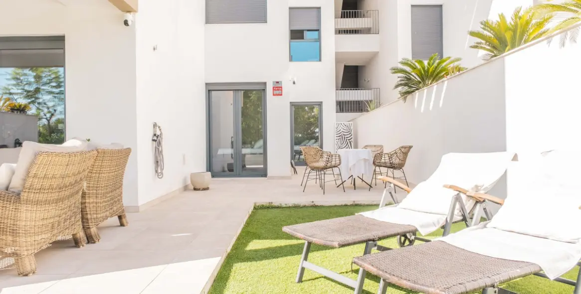 Venta de apartamento en planta baja en Estepona 39