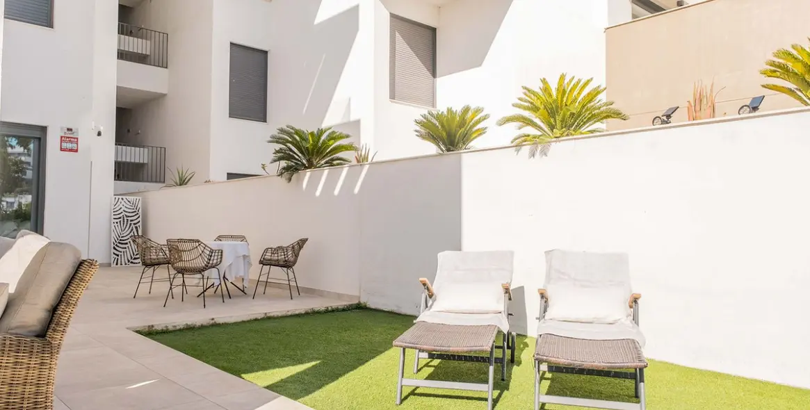 Venta de apartamento en planta baja en Estepona 40