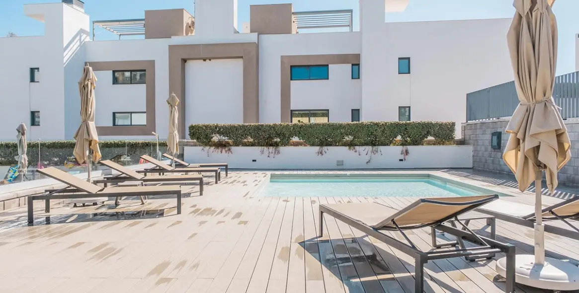 Venta de apartamento en planta baja en Estepona 43
