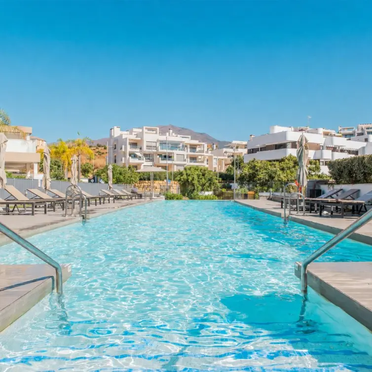 Venta de apartamento en planta baja en Estepona