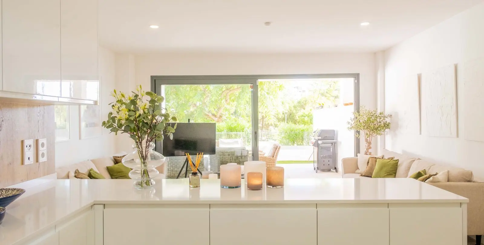 Venta de apartamento en planta baja en Estepona 19