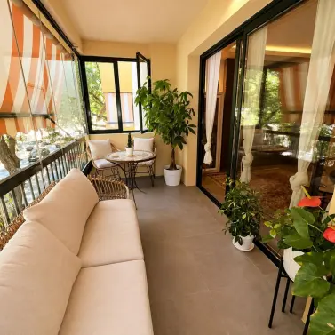 Venta de apartamento en planta media en Estepona