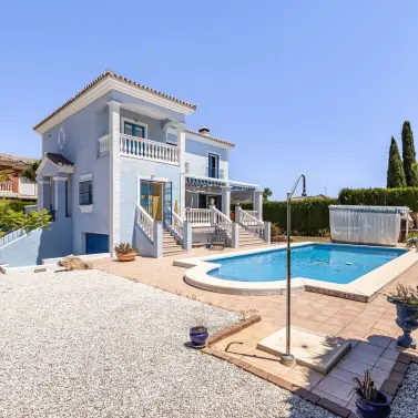 Venta de villa independiente en Coín