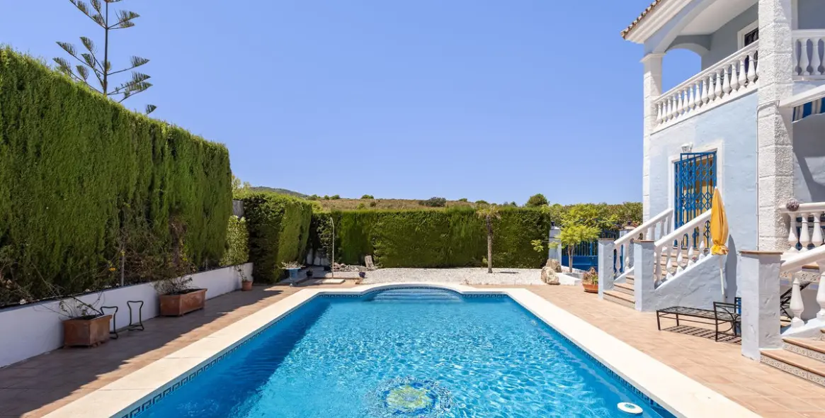 Venta de villa independiente en Coín 6