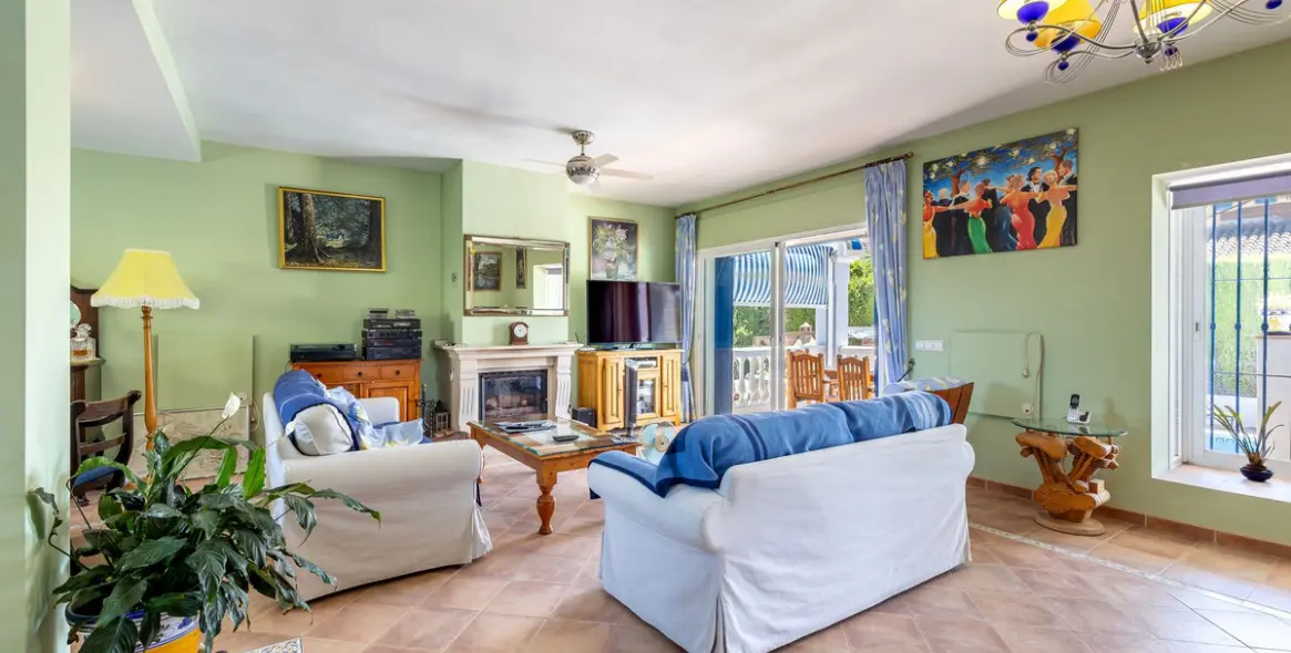 Venta de villa independiente en Coín 8