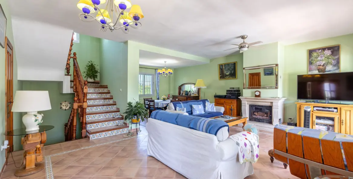 Venta de villa independiente en Coín 10