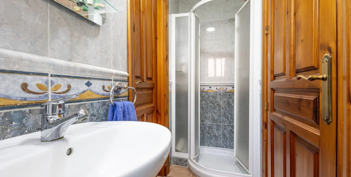 Venta de villa independiente en Coín 23