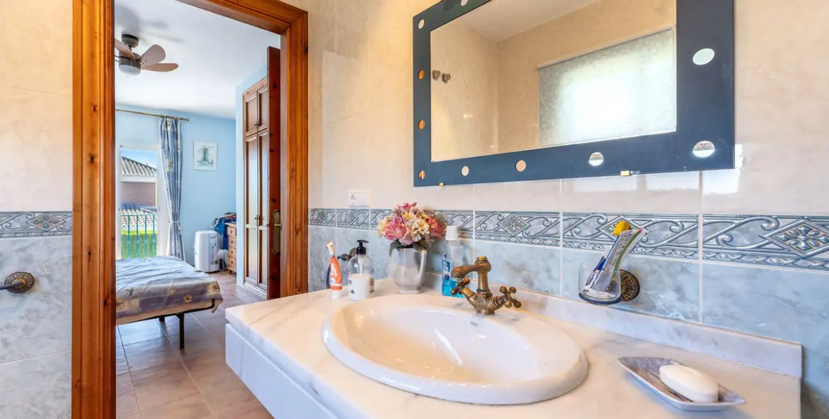 Venta de villa independiente en Coín 28