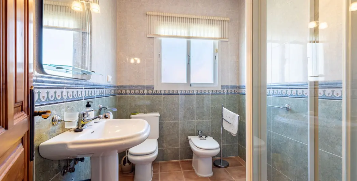 Venta de villa independiente en Coín 32