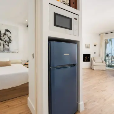 Venta de apartamento en planta media en Puerto Banús