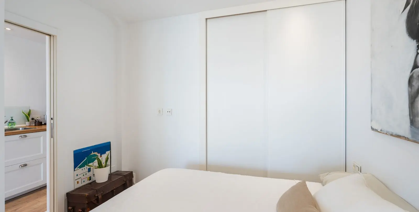 Venta de apartamento en planta media en Puerto Banús 9
