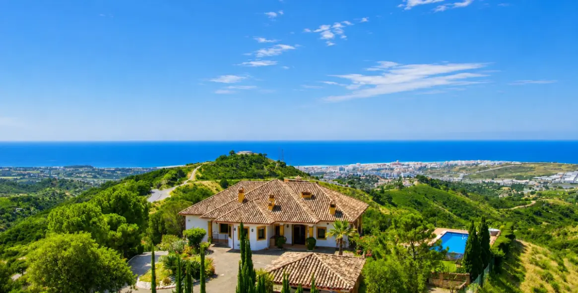 Venta de finca - cortijo en Estepona 1