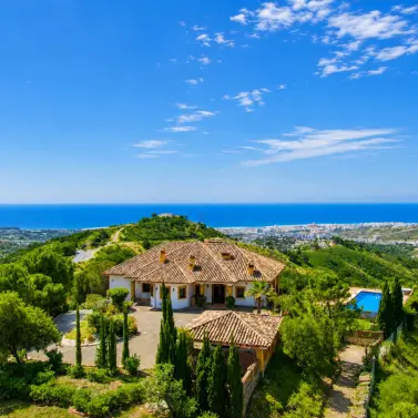 Venta de finca - cortijo en Estepona