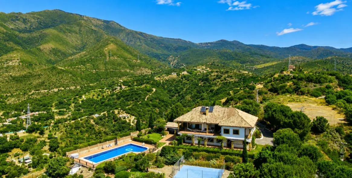 Venta de finca - cortijo en Estepona 2