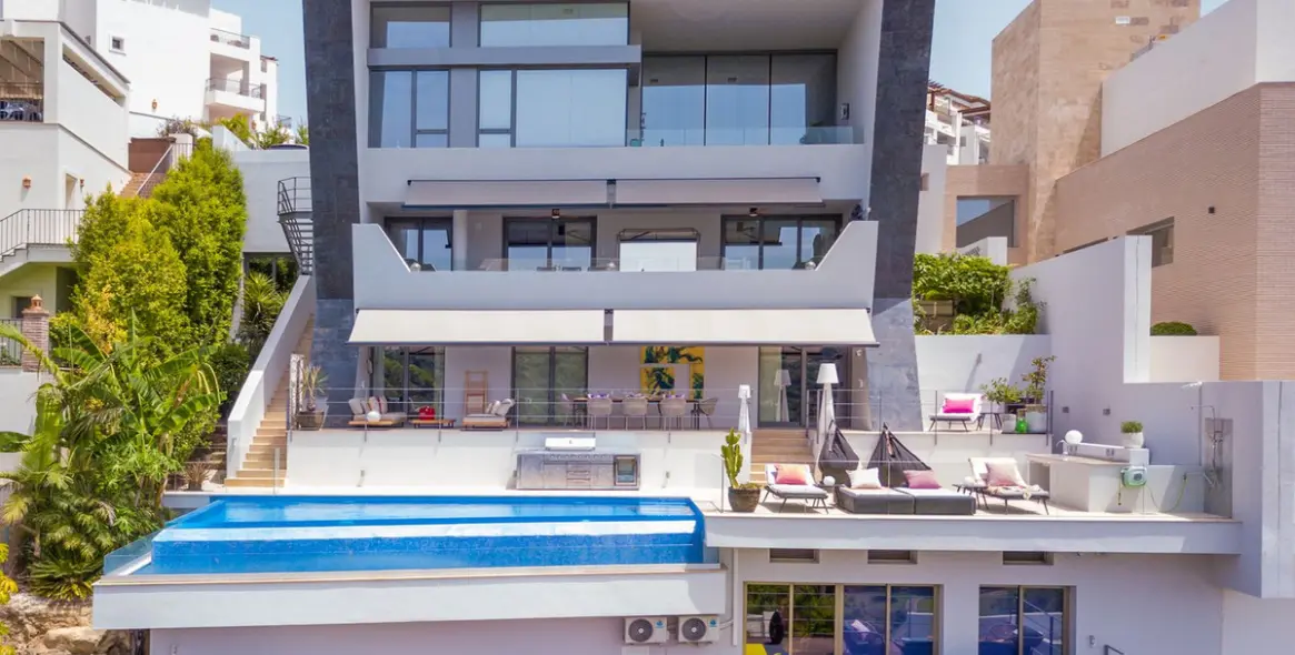 Venta de villa independiente en Los Arqueros 1