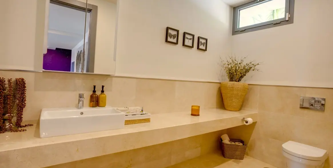 Venta de villa independiente en Los Arqueros 24