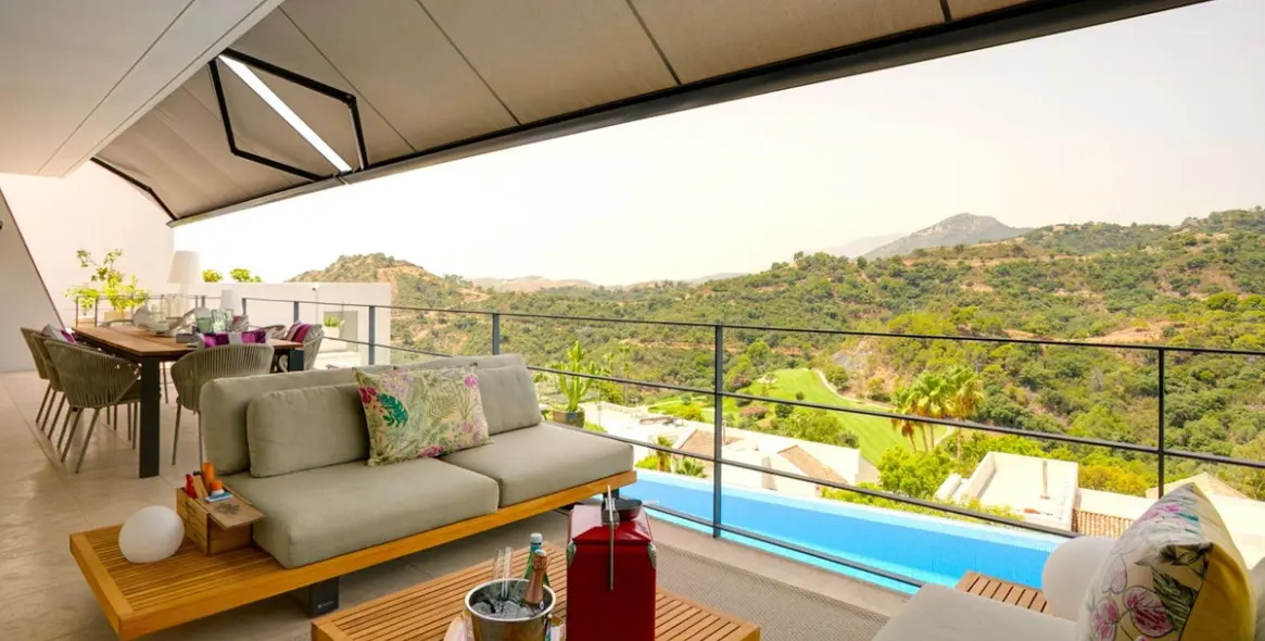 Venta de villa independiente en Los Arqueros 30