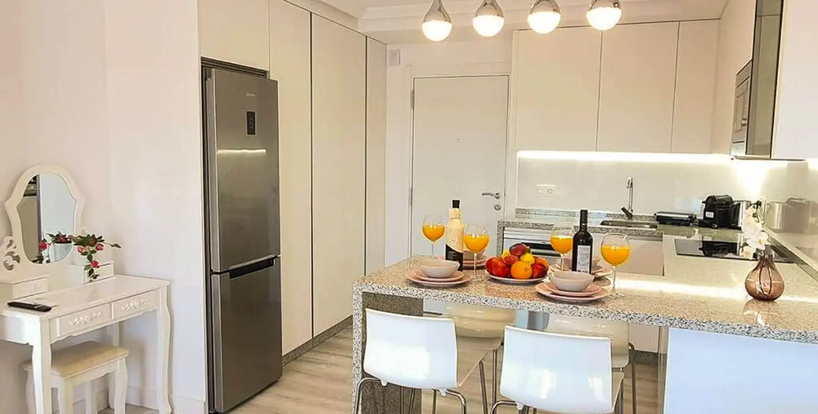 Sale of studio in Elviria 3