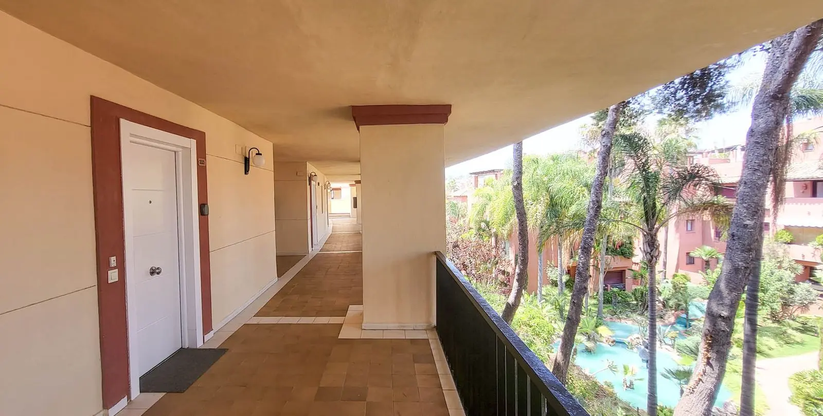 Sale of studio in Elviria 12
