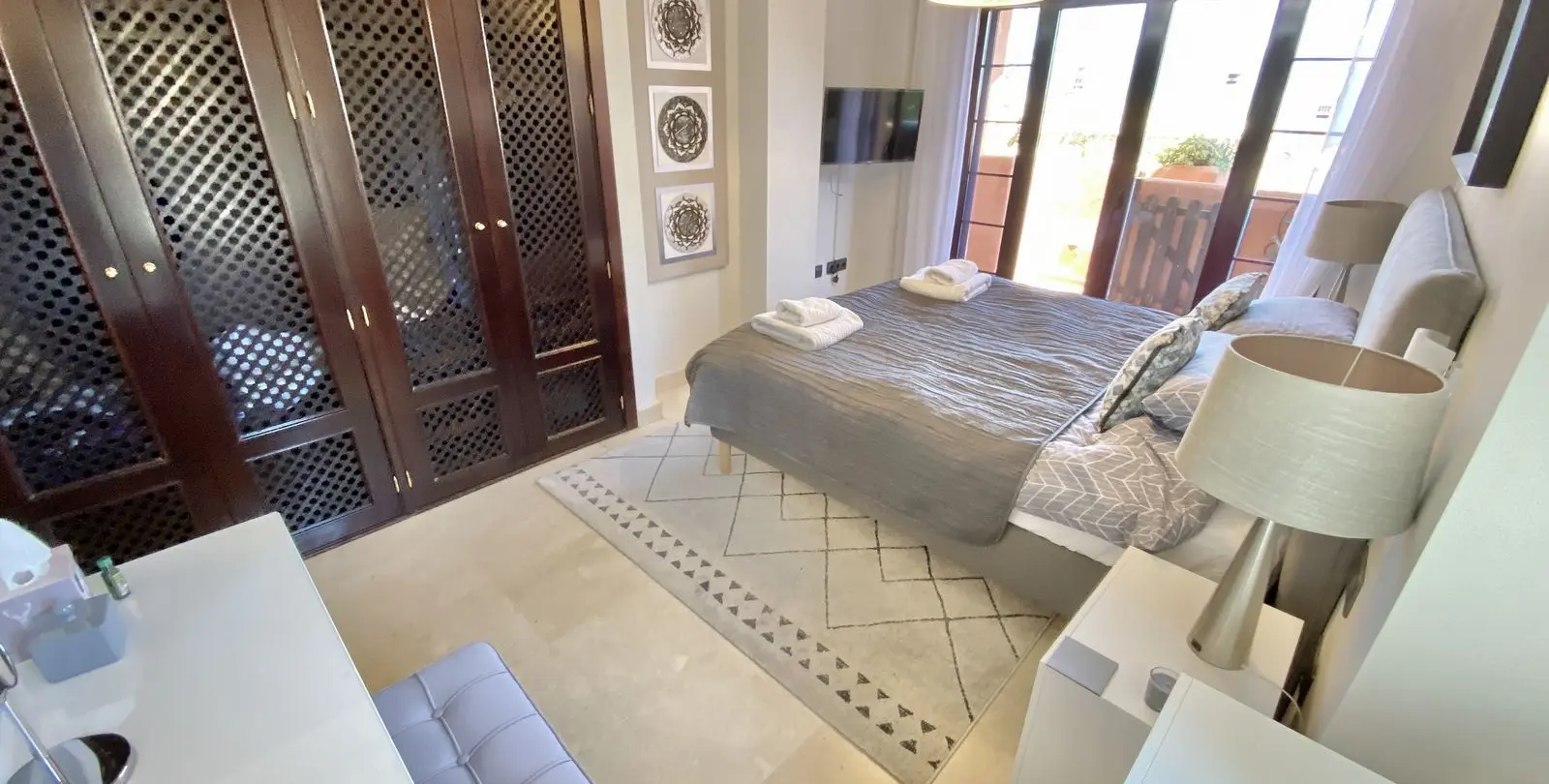 Sale of ground floor apartment in Elviria 13