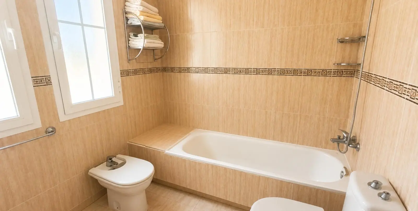 Sale of detached villa in Riviera del Sol 10