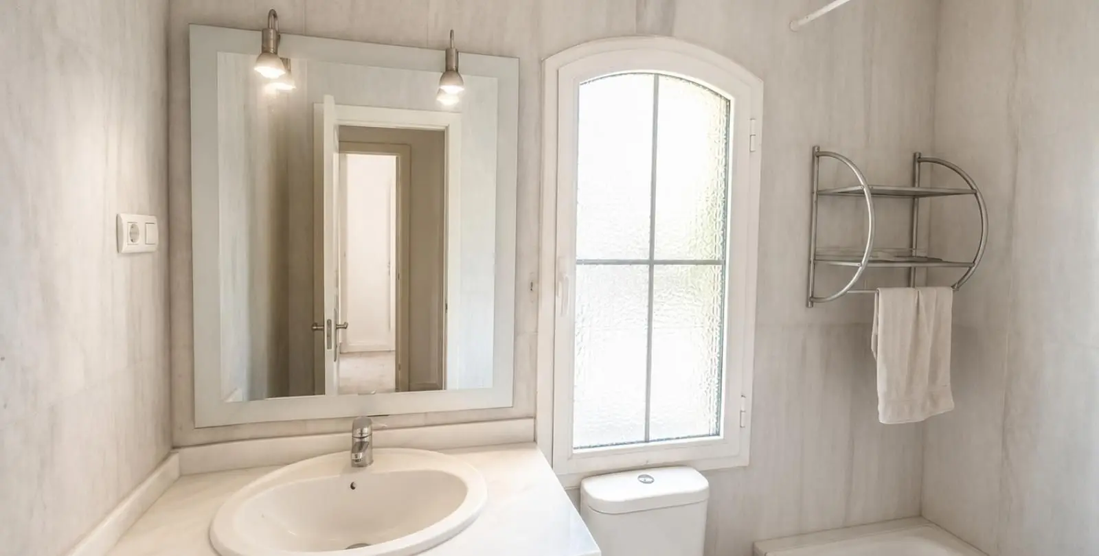 Sale of detached villa in Riviera del Sol 12