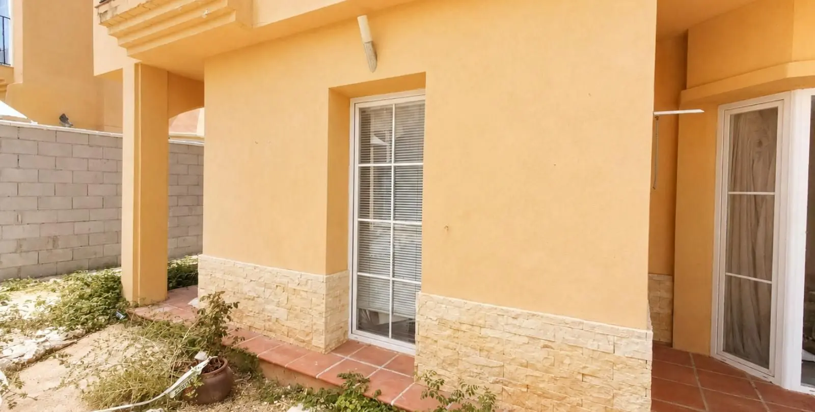 Sale of detached villa in Riviera del Sol 15