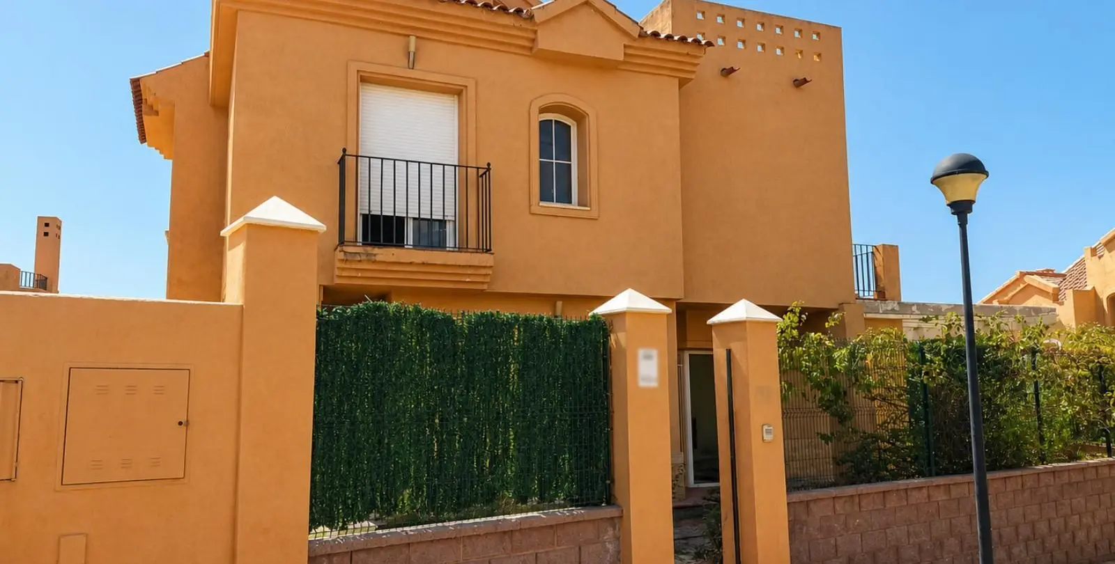Sale of detached villa in Riviera del Sol 17