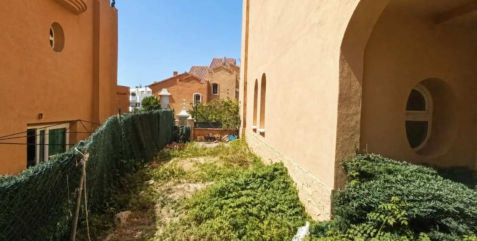 Sale of detached villa in Riviera del Sol 23