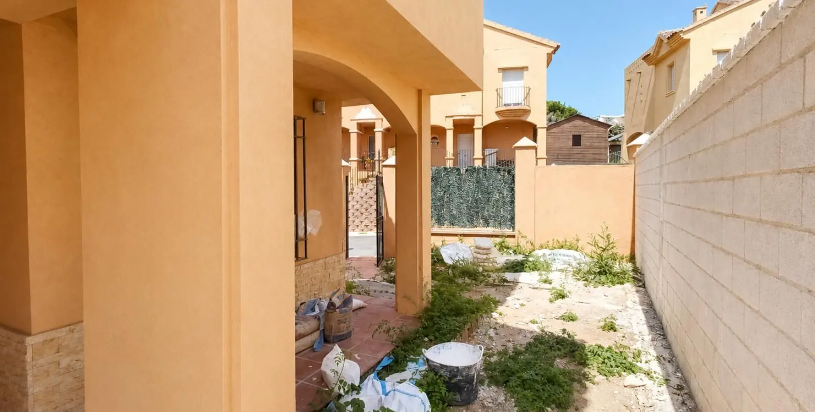 Sale of detached villa in Riviera del Sol 31