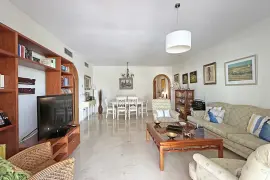 Image 4 thumb