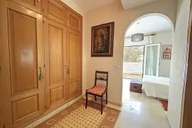 Image 8 thumb
