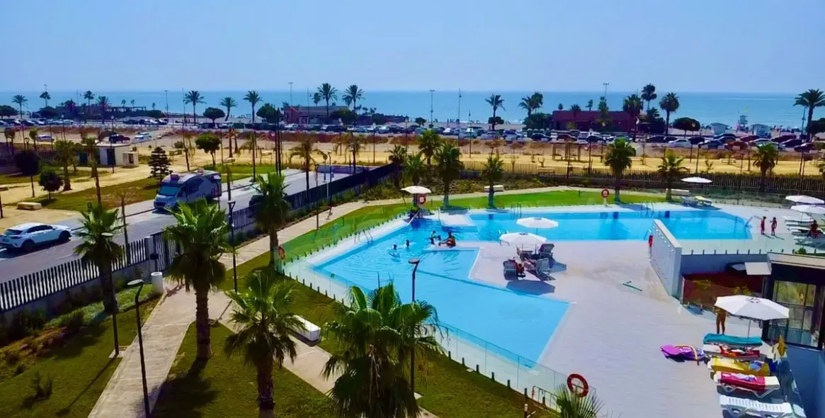 Venta de apartamento en planta media en Torremolinos 1