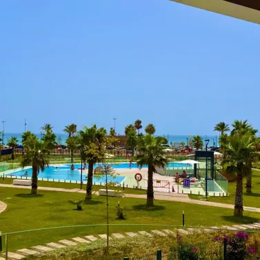Venta de apartamento en planta media en Torremolinos