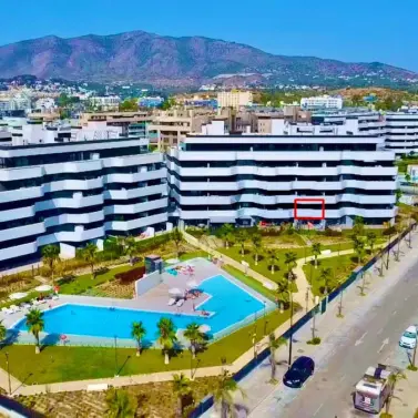 Venta de apartamento en planta media en Torremolinos