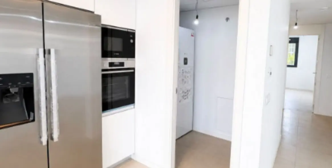 Venta de apartamento en planta media en Torremolinos 8